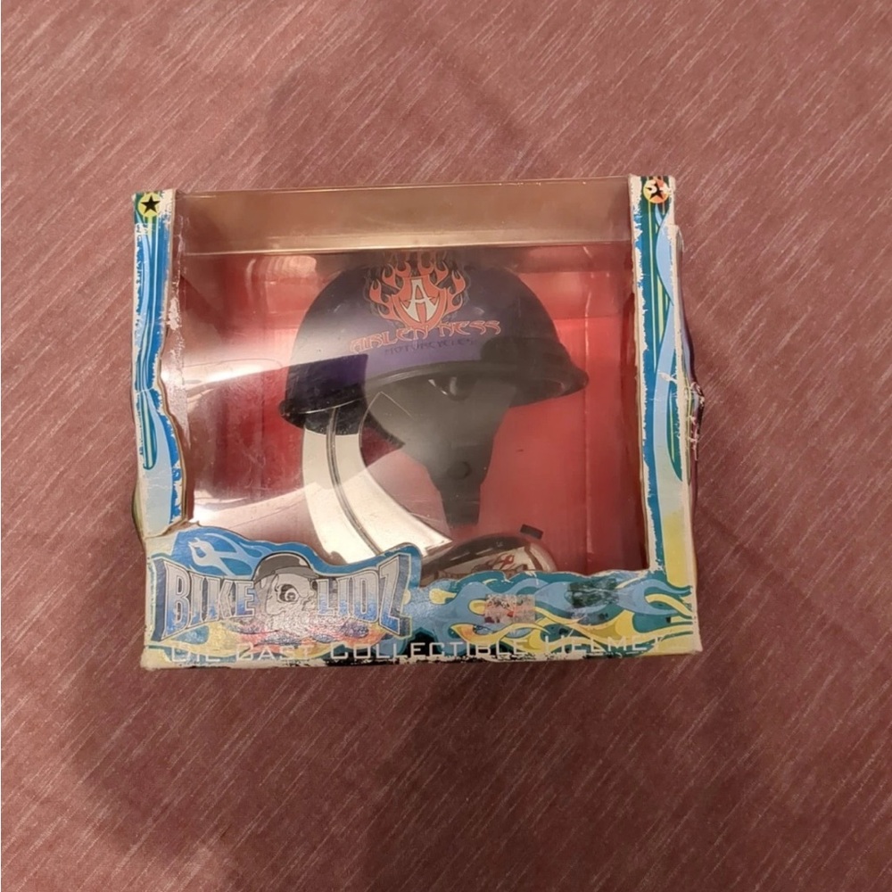 Bike Lidz Arlen Ness Motorcycles die-cast collectible helmet